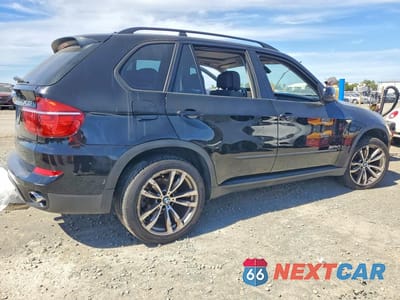 Trzecie zdjęcie samochodu z tyłu: 2013 BMW X5 XDRIVE35I VIN:5UXZV4C55D0E09934 - miniatura