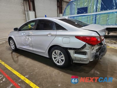 Drugie zdjęcie samochodu z przodu: 2012 HYUNDAI SONATA GLS VIN:5NPEB4AC9CH310719 - miniatura