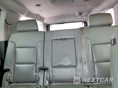Zdjęcie 10 z 14 samochodu: 2015 CHEVROLET SUBURBAN VIN:1GNSKJKC7FR588684 - miniatura
