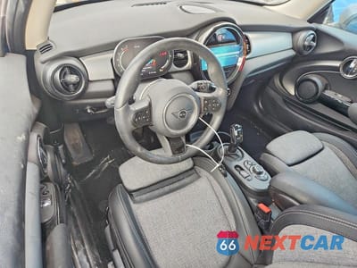 Zdjęcie 8 z 14 samochodu: 2024 MINI COOPER S VIN:WMW53DH04R2U92863 - miniatura