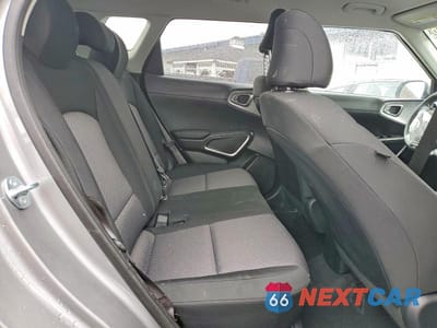 Zdjęcie 11 z 12 samochodu: 2025 KIA SOUL LX VIN:KNDJ23AU3S7942698 - miniatura