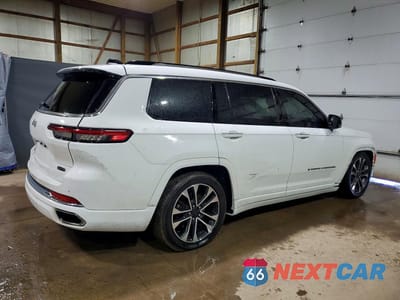 Trzecie zdjęcie samochodu z tyłu: 2023 JEEP GRAND CHEROKEE L OVERLAND VIN:1C4RJKDG1P8782621 - miniatura