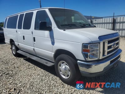 Czwarte zdjęcie samochodu z boku: 2014 FORD ECONOLINE E350 SUPER DUTY WAGON VIN:1FBSS3BL5EDA93100 - miniatura