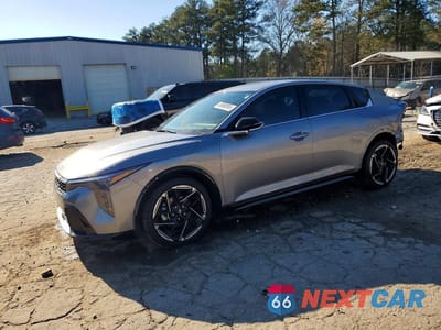 2025 KIA K4 GT-LINE 3KPFW4DE0SE073921 - główne zdjęcie licytacji z USA - miniatura