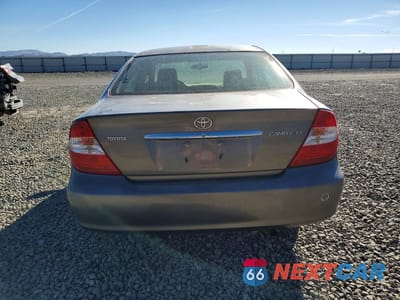 Zdjęcie 6 z 12 samochodu: 2004 TOYOTA CAMRY LE VIN:4T1BE32K64U806252 - miniatura