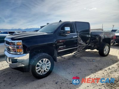 2019 CHEVROLET SILVERADO K3500 LTZ 1GC4KXCY4KF134631 - główne zdjęcie licytacji z USA - miniatura