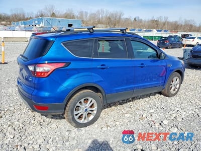 Trzecie zdjęcie samochodu z tyłu: 2018 FORD ESCAPE SE VIN:1FMCU9GD5JUC61967 - miniatura