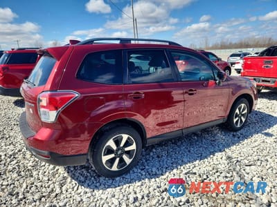 Trzecie zdjęcie samochodu z tyłu: 2018 SUBARU FORESTER 2.5I PREMIUM VIN:JF2SJAEC2JH532370 - miniatura
