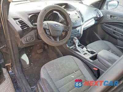 Zdjęcie 8 z 12 samochodu: 2019 FORD ESCAPE S VIN:1FMCU0F75KUA19270 - miniatura