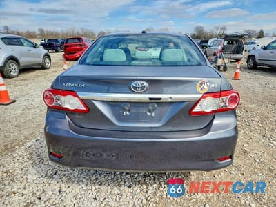 Zdjęcie 6 z 12 samochodu: 2013 TOYOTA COROLLA LE VIN:2T1BU4EE7DC040306 - miniatura