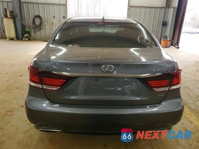 Zdjęcie 6 z 11 samochodu: 2014 LEXUS LS 460 VIN:JTHCL5EF9E5022649 - miniatura