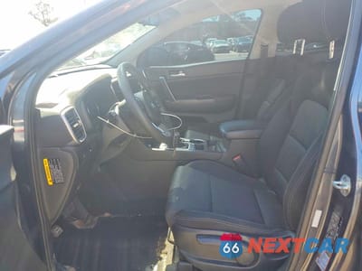 Zdjęcie 7 z 11 samochodu: 2020 KIA SPORTAGE LX VIN:KNDPMCAC3L7814989 - miniatura