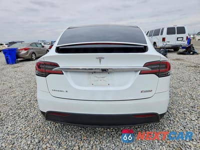 Zdjęcie 6 z 13 samochodu: 2018 TESLA MODEL X VIN:5YJXCBE46JF097625 - miniatura