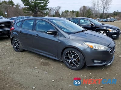Czwarte zdjęcie samochodu z boku: 2016 FORD FOCUS SE VIN:1FADP3K29GL333356 - miniatura