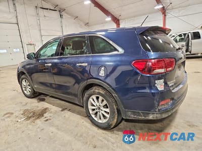 Drugie zdjęcie samochodu z przodu: 2019 KIA SORENTO LX VIN:5XYPGDA31KG535149 - miniatura