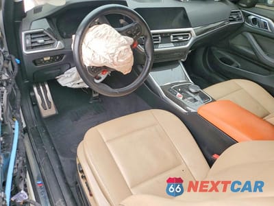 Zdjęcie 8 z 12 samochodu: 2023 BMW M4 COMPETITION VIN:WBS33AZ07PCM46743 - miniatura