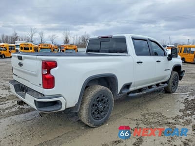 Trzecie zdjęcie samochodu z tyłu: 2023 CHEVROLET SILVERADO K2500 HEAVY DUTY LT VIN:1GC4YNE70PF231761 - miniatura