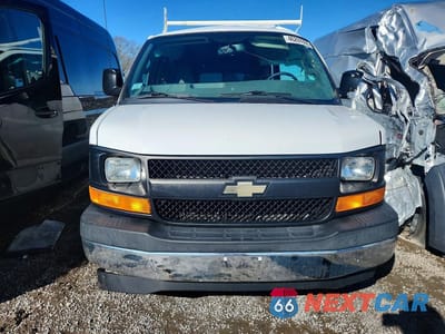 Piąte zdjęcie samochodu w środku: 2017 CHEVROLET EXPRESS 2500 CARGO UTILITY / SERVICE VAN VIN:1GCWGAFF6H1346762 - miniatura