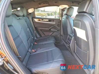 Zdjęcie 11 z 14 samochodu: 2025 PORSCHE CAYENNE COUPE VIN:WP1BA2AYXSDA33247 - miniatura
