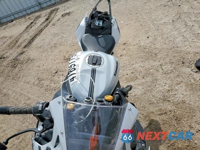 Piąte zdjęcie samochodu w środku: 2025 KAWASAKI ZX400 S VIN:ML5ZXCS14SDA42366 - miniatura