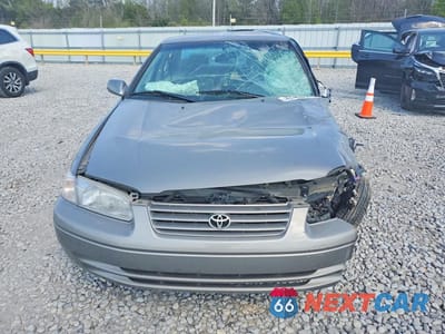 Piąte zdjęcie samochodu w środku: 1998 TOYOTA CAMRY CE VIN:4T1BG22K5WU355466 - miniatura