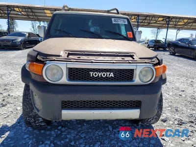 Piąte zdjęcie samochodu w środku: 2007 TOYOTA FJ CRUISER BASE VIN:JTEZU11F670017881 - miniatura