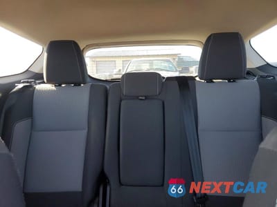 Zdjęcie 10 z 12 samochodu: 2017 FORD ESCAPE SE VIN:1FMCU9G97HUB04317 - miniatura