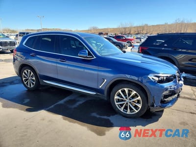 Czwarte zdjęcie samochodu z boku: 2019 BMW X3 XDRIVE30I VIN:5UXTR9C53KLP95575 - miniatura