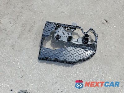 Zdjęcie 12 z 12 samochodu: 2017 AUDI TT VIN:TRUC5AFV8H1010214 - miniatura