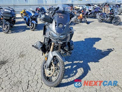 Drugie zdjęcie samochodu z przodu: 2018 HONDA CRF1000 D VIN:JH2SD0418JK200301 - miniatura