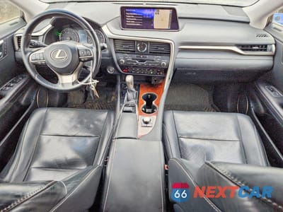 Zdjęcie 8 z 14 samochodu: 2019 LEXUS RX 350L BASE VIN:JTJDZKCA5K2017761 - miniatura