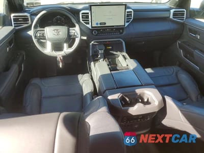 Zdjęcie 8 z 13 samochodu: 2023 TOYOTA SEQUOIA PLATINUM VIN:7SVAAABA9PX015102 - miniatura