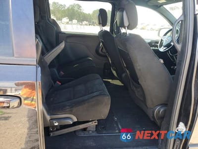 Zdjęcie 11 z 14 samochodu: 2015 DODGE GRAND CARAVAN SE VIN:2C4RDGBG5FR641898 - miniatura