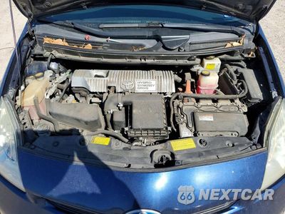 Zdjęcie 11 z 12 samochodu: 2013 TOYOTA PRIUS TWO VIN:JTDKN3DU5D1644442 - miniatura