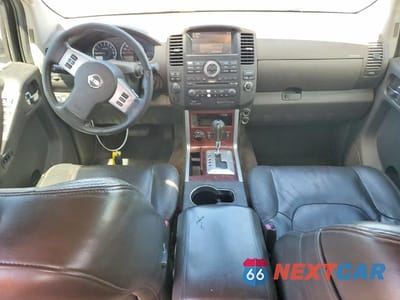 Zdjęcie 8 z 12 samochodu: 2010 NISSAN PATHFINDER S VIN:5N1AR1NB5AC605704 - miniatura