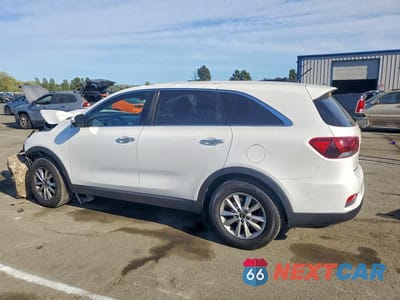 Drugie zdjęcie samochodu z przodu: 2020 KIA SORENTO LX V6 VIN:5XYPG4A51LG670022 - miniatura