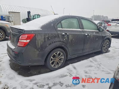 Trzecie zdjęcie samochodu z tyłu: 2017 CHEVROLET SONIC LT VIN:1G1JD5SBXH4170643 - miniatura
