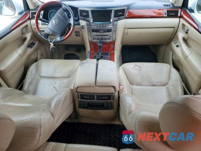 Zdjęcie 8 z 13 samochodu: 2009 LEXUS LX 570 VIN:JTJHY00W294025937 - miniatura