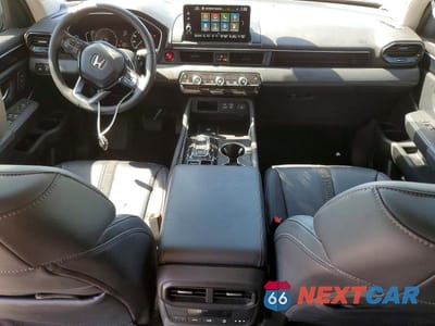 Zdjęcie 8 z 12 samochodu: 2025 HONDA PILOT TOURING VIN:5FNYG1H7XSB048048 - miniatura