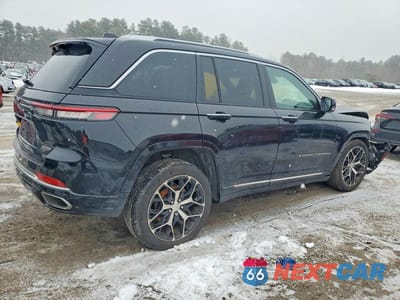 Trzecie zdjęcie samochodu z tyłu: 2022 JEEP GRAND CHEROKEE SUMMIT VIN:1C4RJHET1N8501087 - miniatura