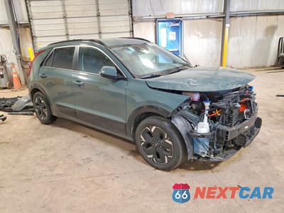Czwarte zdjęcie samochodu z boku: 2023 KIA NIRO EV WIND VIN:KNDCR3L19P5024903 - miniatura