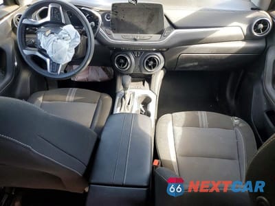 Zdjęcie 8 z 13 samochodu: 2023 CHEVROLET BLAZER 2LT VIN:3GNKBCR46PS195493 - miniatura