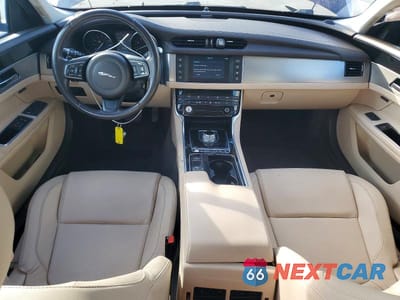 Zdjęcie 8 z 13 samochodu: 2016 JAGUAR XF PREMIUM VIN:SAJBD4BV3GCY20659 - miniatura