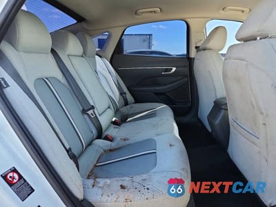 Zdjęcie 10 z 13 samochodu: 2021 HYUNDAI SONATA SEL VIN:5NPEL4JA4MH065826 - miniatura
