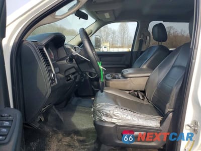 Zdjęcie 7 z 11 samochodu: 2013 RAM 2500 ST VIN:3C6TR4HT8DG607328 - miniatura