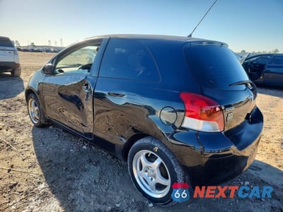 Drugie zdjęcie samochodu z przodu: 2010 TOYOTA YARIS BASE VIN:JTDJT4K39A5293055 - miniatura