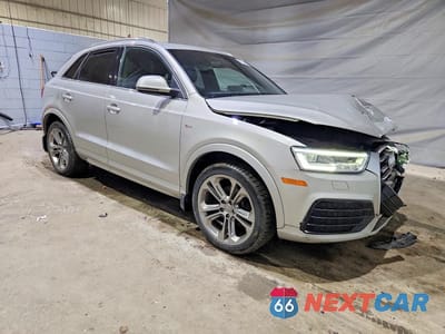 Czwarte zdjęcie samochodu z boku: 2017 AUDI Q3 PRESTIGE VIN:WA1GCCFS3HR013648 - miniatura