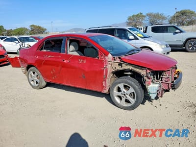 Czwarte zdjęcie samochodu z boku: 2013 TOYOTA COROLLA LE VIN:5YFBU4EEXDP108128 - miniatura