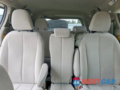 Zdjęcie 10 z 13 samochodu: 2014 TOYOTA SIENNA LE 8-PASSENGER VIN:5TDKK3DC4ES503754 - miniatura