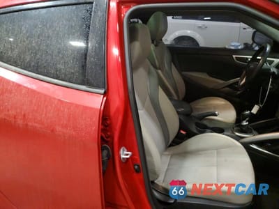 Zdjęcie 10 z 12 samochodu: 2013 HYUNDAI VELOSTER BASE VIN:KMHTC6ADXDU084816 - miniatura